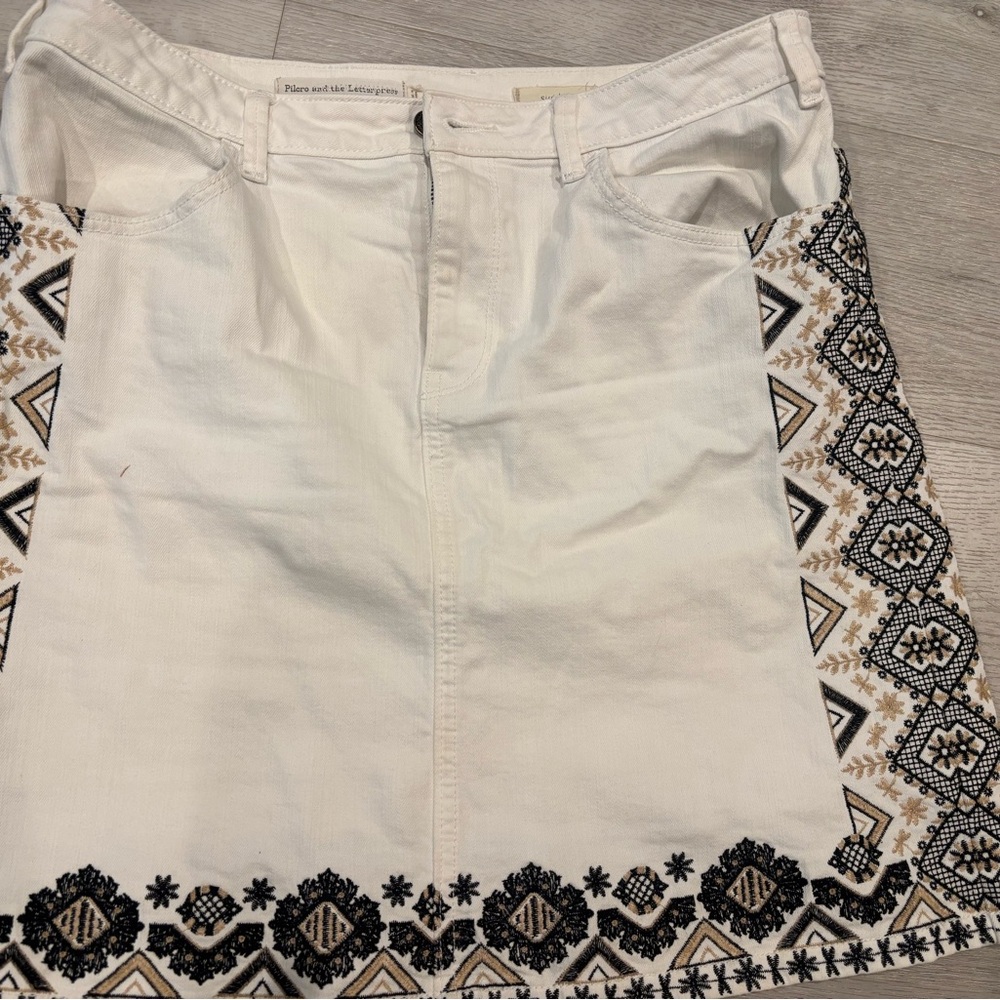 Pilcro white  Embroidered Mini Skirt